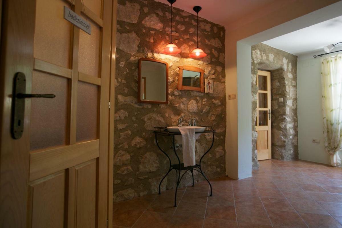 Abeona Mediterranean Villa Drivenik Eksteriør billede